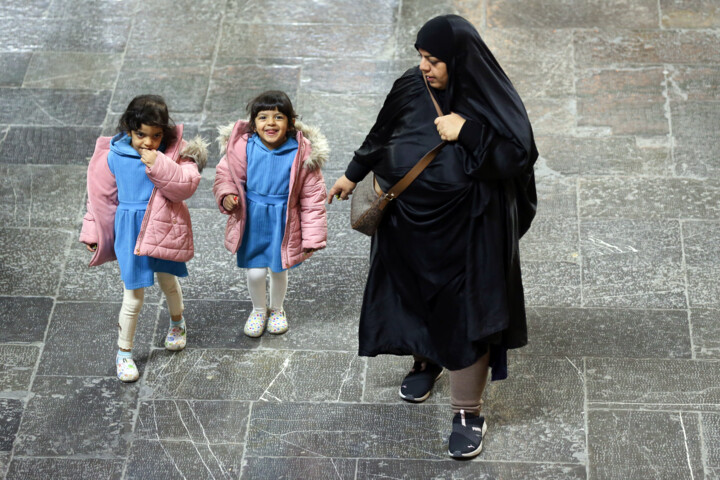 شکاف عمیق میان «تمایل» و «واقعیت» در فرزندآوری خانوادههای ایرانی/ ایدهآل داشتن ۲ فرزند
