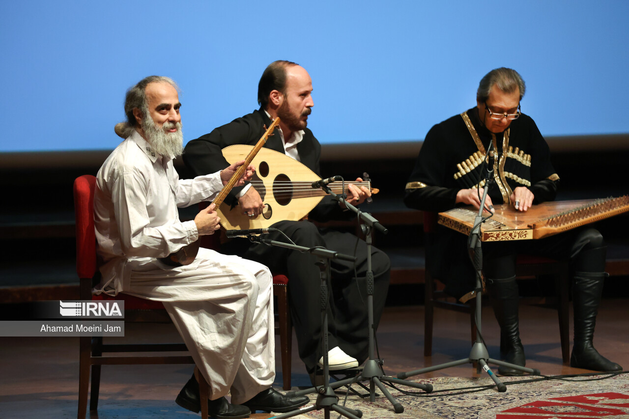 پوستر سی و نهمین جشنواره موسیقی فجر منتشر شد