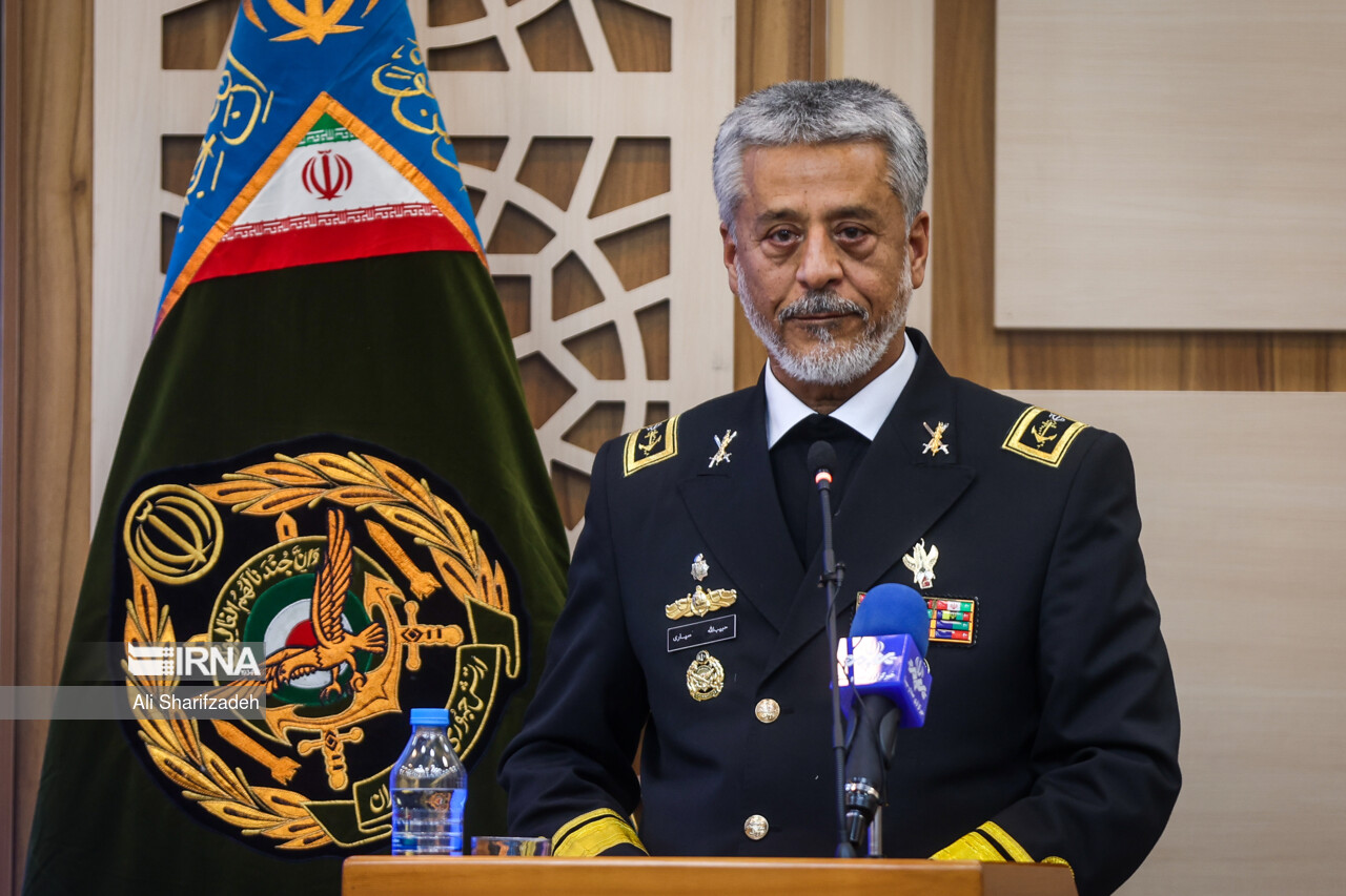 Tuğamiral Seyyari: İran Ordusu tam bir hazırlık içinde