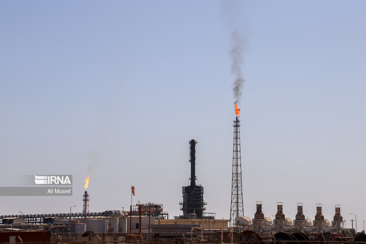 وزیر نفت: پرونده گازهای مشعل خوزستان در دولت سیزدهم بسته می‌شود