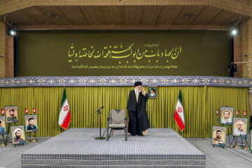 دیدار اعضای ستاد کنگره ۲۴ هزار شهید استان تهران با رهبر انقلاب
