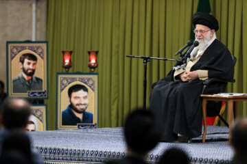 دیدار اعضای ستاد کنگره ۲۴ هزار شهید استان تهران با رهبر انقلاب