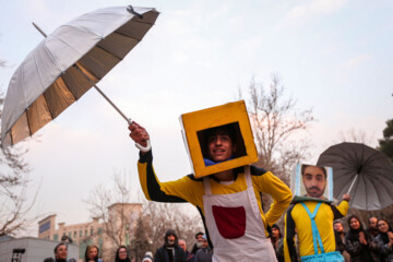 بلیط فروشی جشنواره بین‌المللی تئاتر کودک و نوجوان در اردکان یزد آغاز شد
