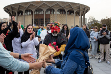 اجراهای خیابانی جشنواره تئاتر فجر- روز پنجم