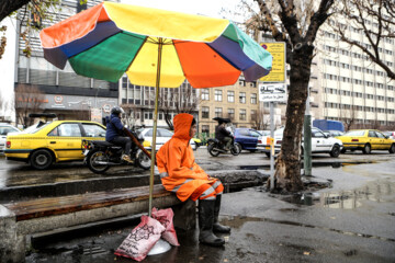 Téhéran : de la pluie accueillie avec joie par les habitants