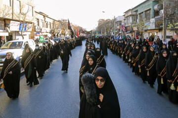 حرکت دسته‌های عزاداری در سالروز شهادت حضرت شاهچراغ(ع)