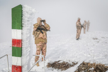 Fuerzas de la Guardia fronteriza de Irán protegen las fronteras del país 