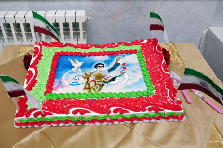 گلبانگ فجر با نواختن زنگ انقلاب در مدارس لرستان