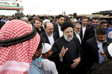 بازدید رئیس جمهور از مجتمع کشتی سازی و صنایع فراساحل ایران (ایزوایکو)