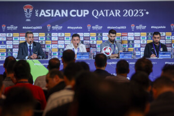 Head coaches of Iran, Japan national teams hold presser