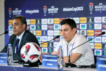 Head coaches of Iran, Japan national teams hold presser