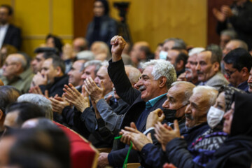 تجلیل از بازنشستگان و مستمری بگیران نمونه