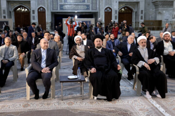 Le président du Parlement iranien, Mohammad Baqer Ghalibaf, et un certain nombre de législateurs ont renouvelé leur allégeance aux idéaux de feu l'Imam Khomeini (RA)