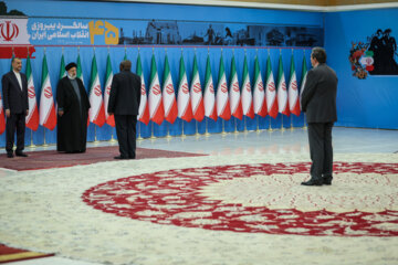 Foreign envoys in Islamic Revolution anniv. ceremony 