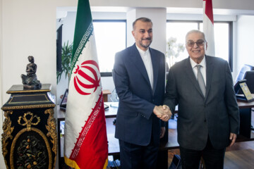 Iran FM on Lebanon visit 