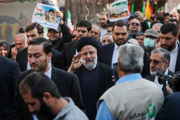 حضور رئیس جمهور در راهپیمایی بیست و دوم بهمن ۱۴۰۲