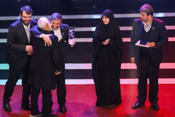 42e édition du Festival international du film de Fajr ; Cérémonie de clôture en cours, lauréats récompensés