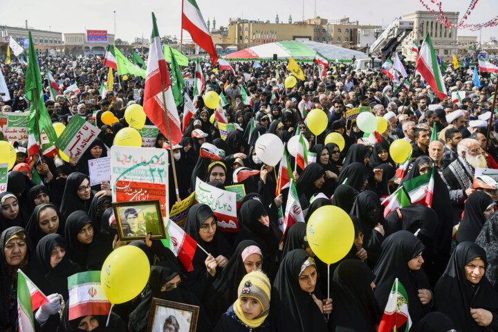 سرتیپ فولادی: حضور در راهپیمایی ۲۲ بهمن موجب ناامیدی دشمنان می شود