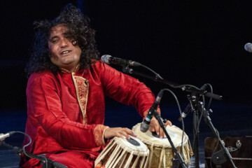 La segunda noche del 39º Festival Internacional de Música Fayr en Teherán
