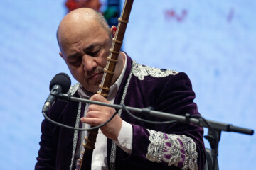 La segunda noche del 39º Festival Internacional de Música Fayr en Teherán
