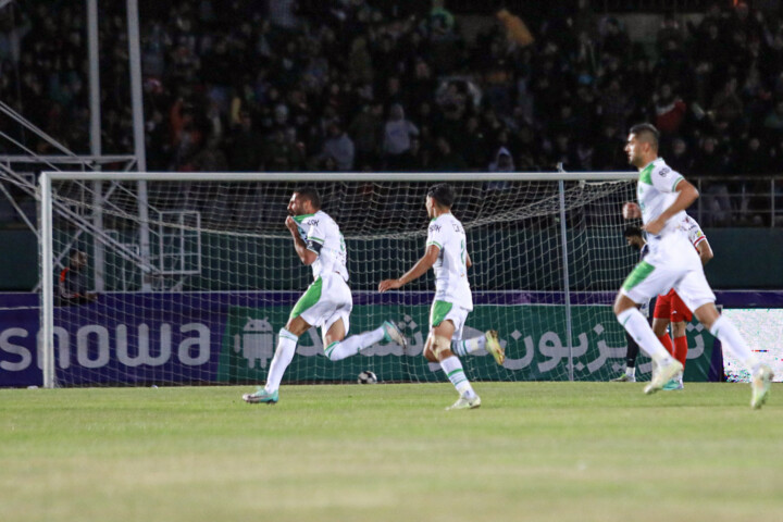 سایه روشنهای هفته شانزدهم؛ آسمان آبی استقلال، آسمان قرمز پرسپولیس!