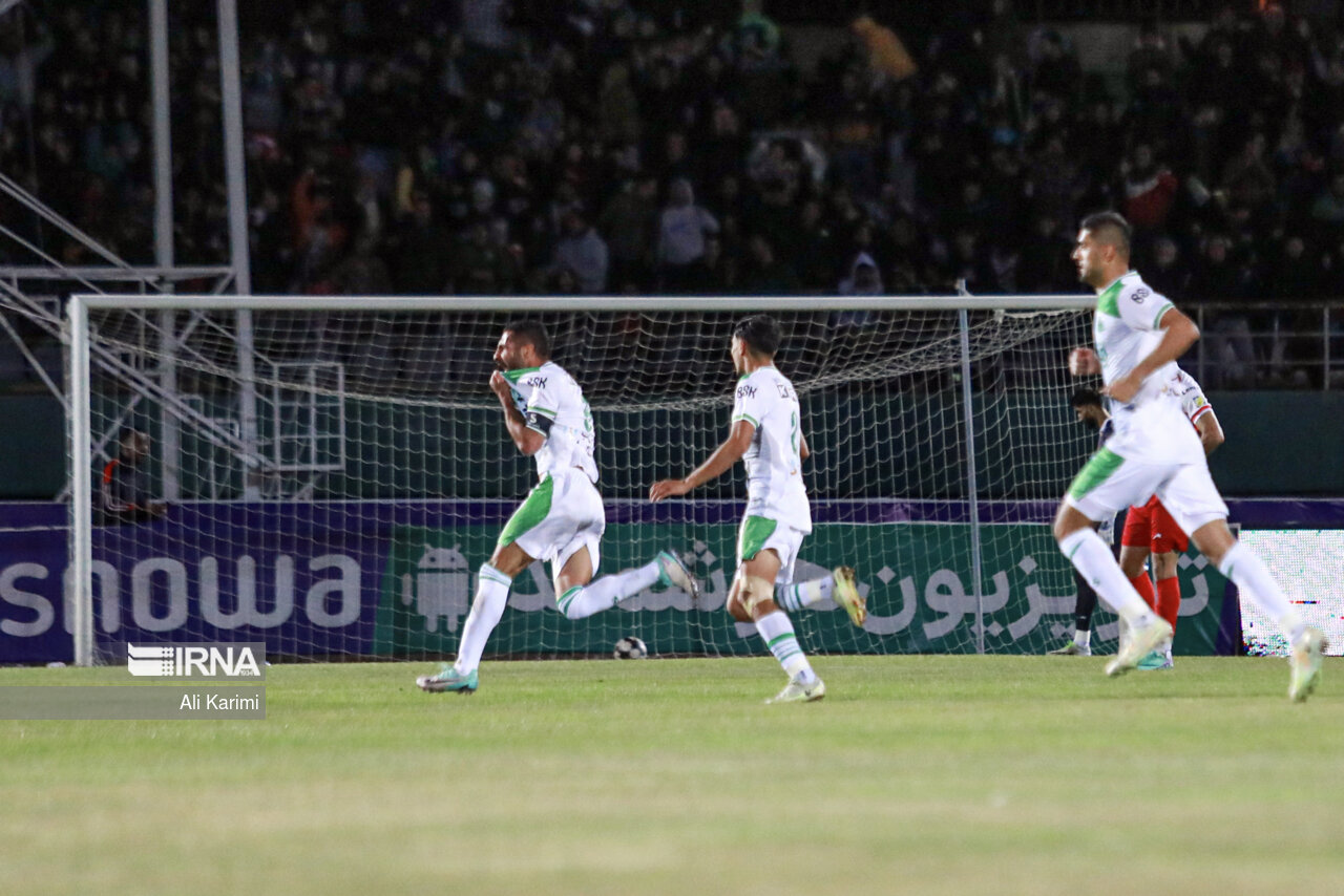 برد خوشیمن آلومینیوم مقابل پرسپولیس؛ یک زندانی آزاد شد