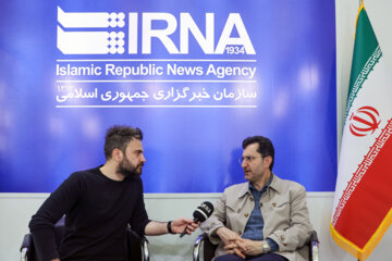 حضور «احسان شریفی» شهردار منطقه ۵ در غرفه ایرنا در بیست‌وچهارمین نمایشگاه رسانه‌های ایران