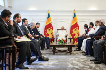 Iranian FM meets with Sri Lankan counterpart, PM