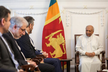 Iranian FM meets with Sri Lankan counterpart, PM