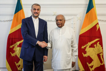 Iranian FM meets with Sri Lankan counterpart, PM