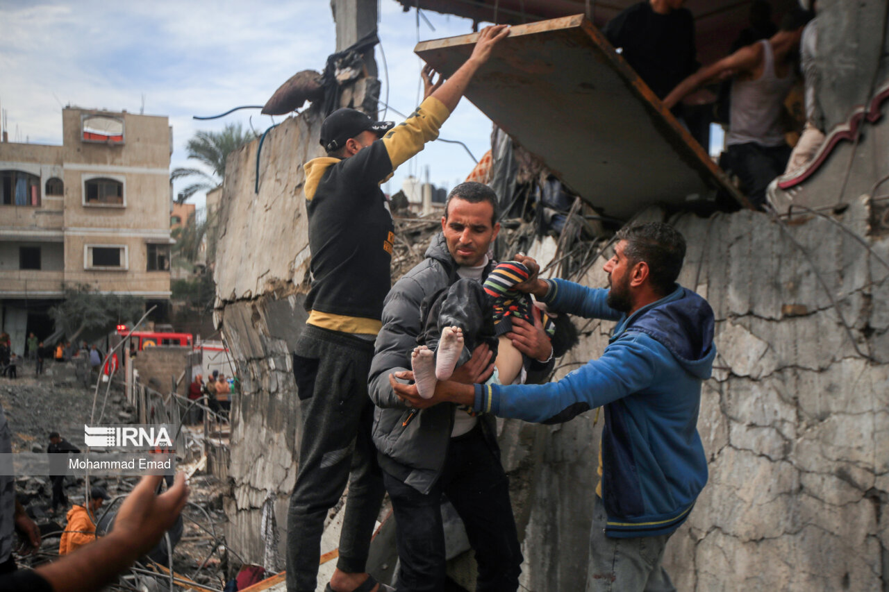 تداوم حملات وحشیانه اسرائیل به نوار غزه/ شمار شهدای هلال احمر به ۳۰ نفر افزایش یافت