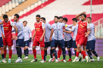 Iran Pro League: Persepolis vs. Tractor