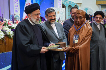 Cérémonie de clôture du 40ème Concours International du Saint Coran à Téhéran