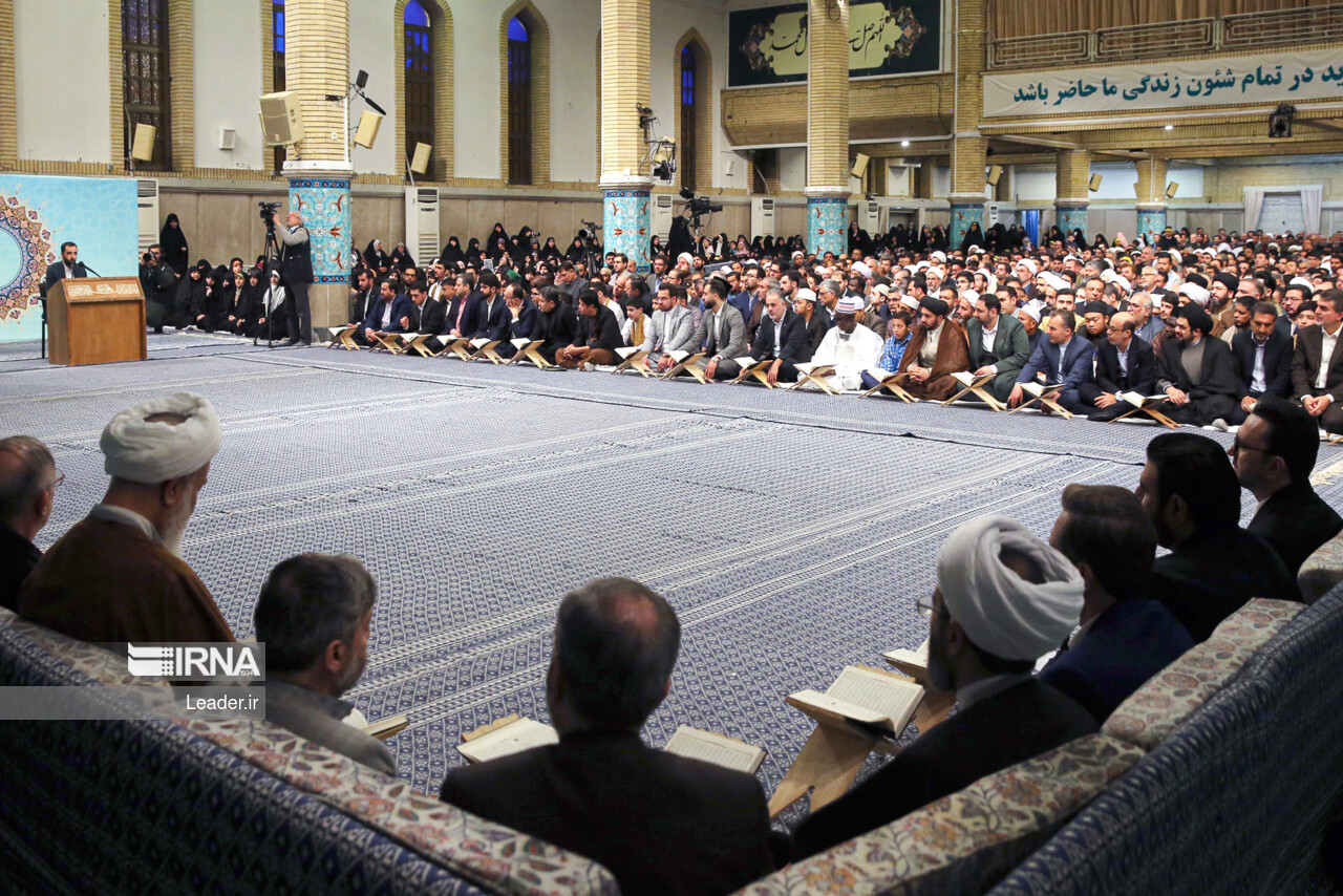 دیدار شرکتکنندگان در مسابقات بینالمللی قرآن با رهبر انقلاب