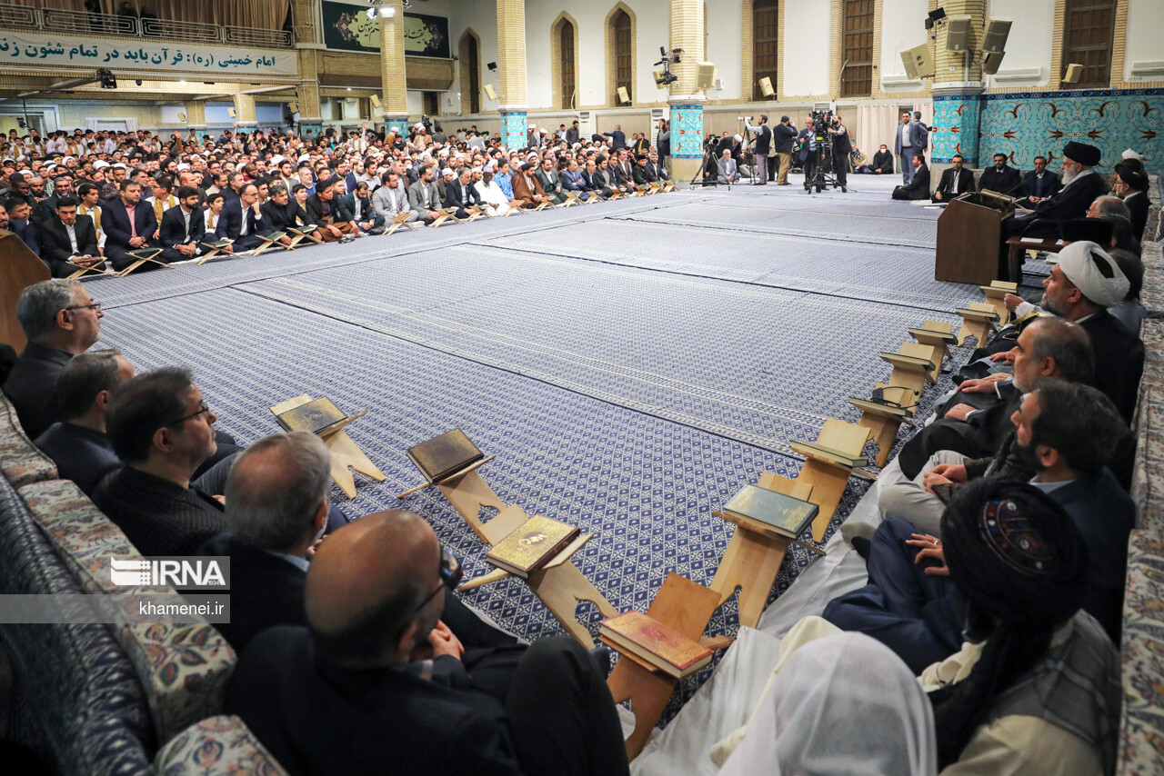 دیدار شرکتکنندگان در مسابقات بینالمللی قرآن با رهبر انقلاب