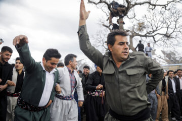 استقبال از نوروز در روستای چشمیدر