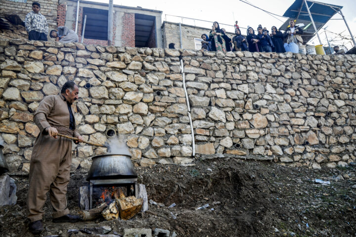 پخت کشکک در روستای رزاب