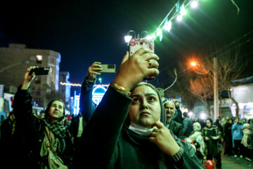 Téhéran : célébration de la nuit de l’anniversaire de la naissance de l’Imam du Temps (P) ce samedi 24 février 2024. (Photo : Asghar Khamseh)