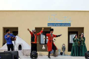 Festival de l’eau et de la musique sur l’île de Qechm, dans le sud de l’Iran 