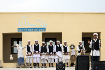 Festival de l’eau et de la musique sur l’île de Qechm, dans le sud de l’Iran 