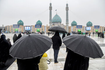 مسجد جمکران در نیمه شعبان