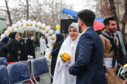 La celebración del matrimonio de parejas estudiantes en Teherán