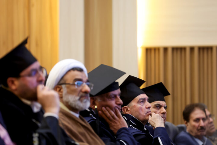 آیین اعطای نشان ویژه استاد ممتازی دانشگاه تهران
