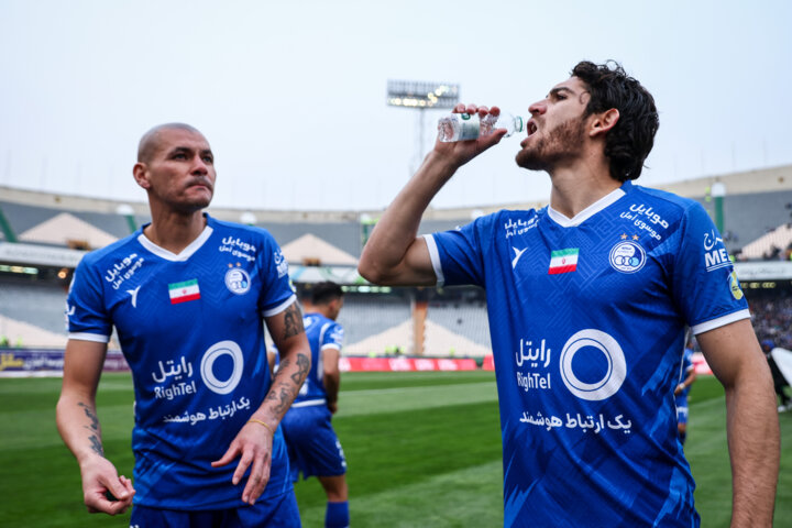 عدالت گزینشی در فوتبال در روز رونمایی از خصوصیات سرمربی آینده پرسپولیس