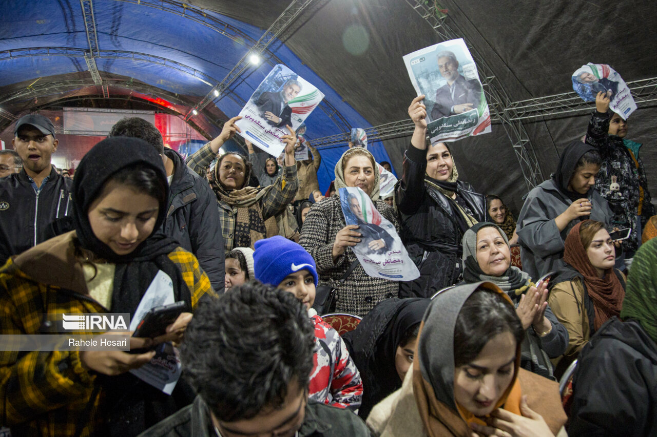 تبلیغات نامزدهای انتخاباتی در گرگان