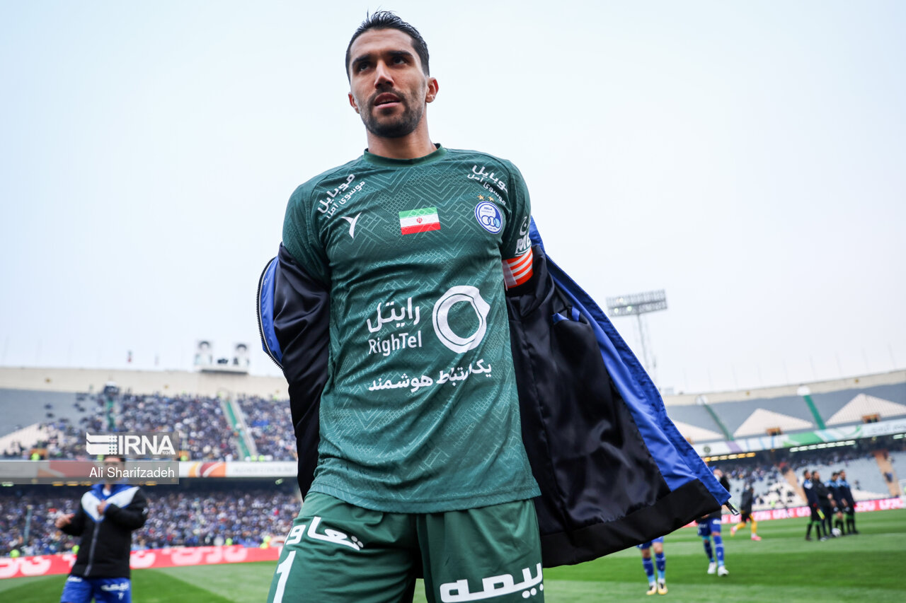 حسینی بازی تراکتور را از دست داد؛ اسماعیلی‌فر و مربی استقلال هم محروم شدند