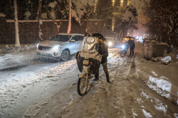 بارش برف در شمال تهران