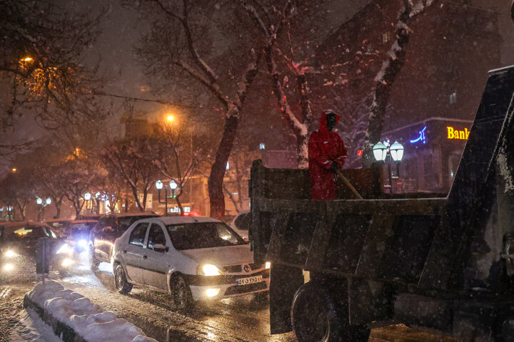 بارش برف در شمال تهران