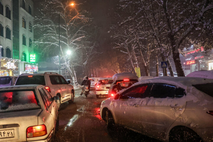 بارش برف در شمال تهران