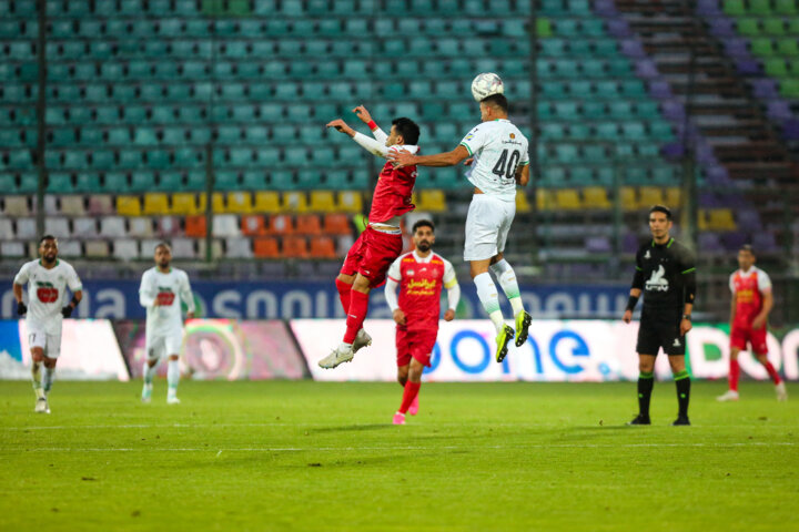 لیگ برتر فوتبال- ذوب آهن و پرسپولیس